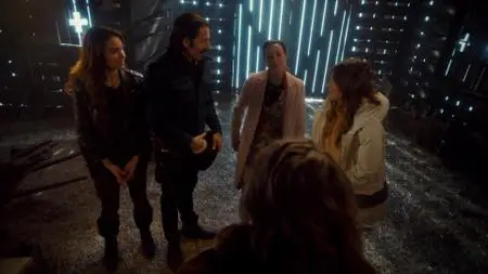 Wynonna Earp S03E05