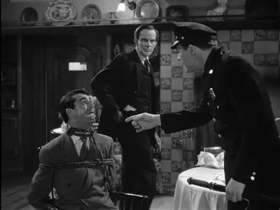 Arsenic and Old Lace (1944) [Re-UP]