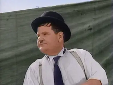 LAUREL & HARDY: The Shimp (1932) - colred -