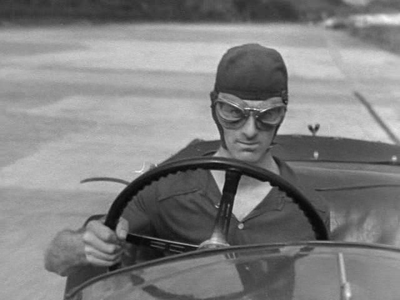 Death Drives Through (1935)