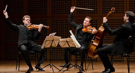 Trio Zimmermann - Ludwig van Beethoven: String Trio Op.3; Serenade Op.8 (2014)