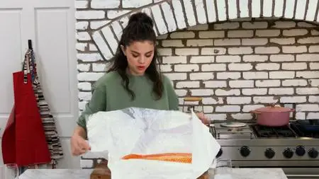 Selena + Chef S02E04