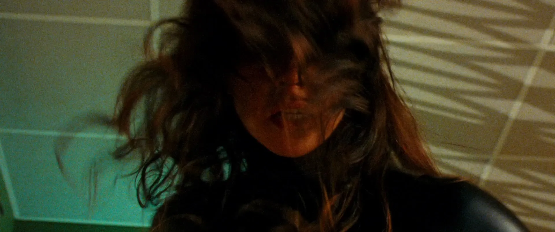 Reflet dans un diamant mort / Reflection in a Dead Diamond (2025)