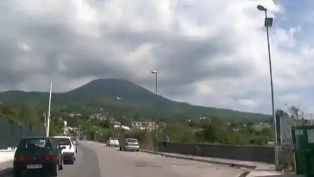 Les Volcans, Un Baril de Poudre Sous L'Italie (2015)