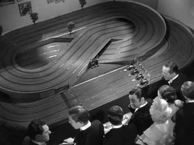 Death Drives Through (1935)