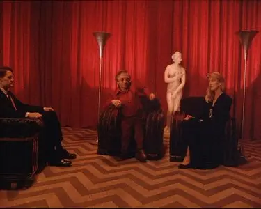 Twin Peaks - The Definitive Gold Box Edition DVD -  Created by David Lynch and Mark Frost 1990
