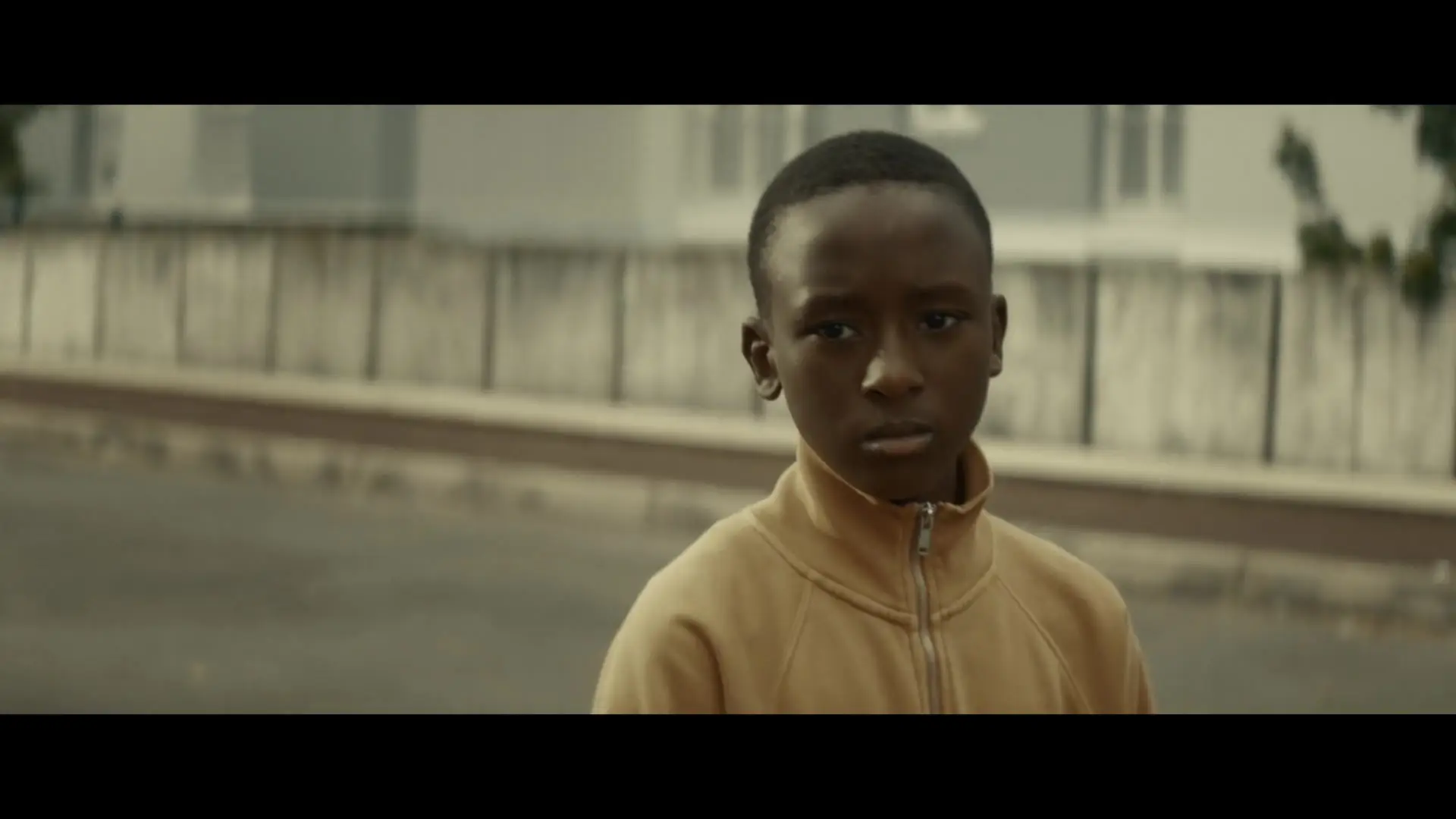 Le Roi des Ombres (2023) In His Shadow / AvaxHome Le Roi des Ombres (2023) In His Shadow / AvaxHome