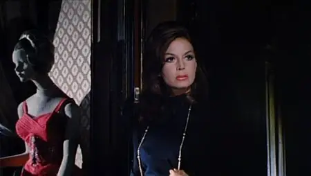 Sei donne per l'assassino / Blood and Black Lace (1964)