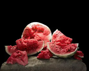 Ultra Realistic Paintings by Luciano Ventrone