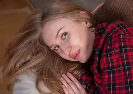 Lia Pink - Autumn Pause