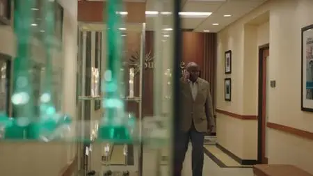 Filthy Rich S01E06
