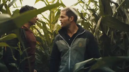 Husk (2011)