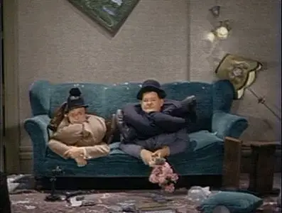 LAUREL & HARDY: Going Bye-Bye! (1934) - colored -