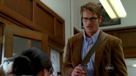 Eastwick S01E01 Pilot
