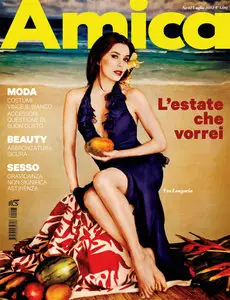 Amica Luglio 2012 (Italy)