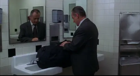 8 Heads in a Duffel Bag (1997)