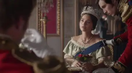 Victoria S03E01