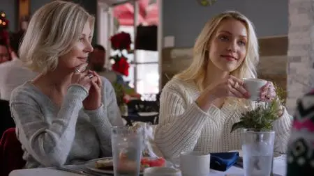 Christmas Sweethearts (2019)