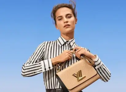 Alicia Vikander and Lea Seydoux by Albert Moya for Louis Vuitton New Classics Handbags Fall 2019