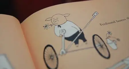 Far Out Isn't Far Enough: The Tomi Ungerer Story (2012)