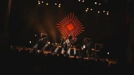 Blues Pills - Lady in Gold. Live in Paris (2017) [BDRip 720p]