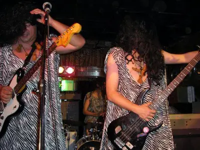 The Von Drats - Dratsylvania (2010)