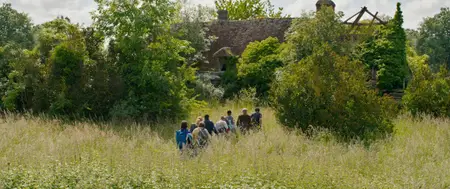 La venue de l'avenir / Colours of Time (2025)