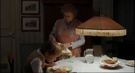 Tea with Mussolini (1999)