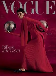 Vogue Italia - Dicembre 2023