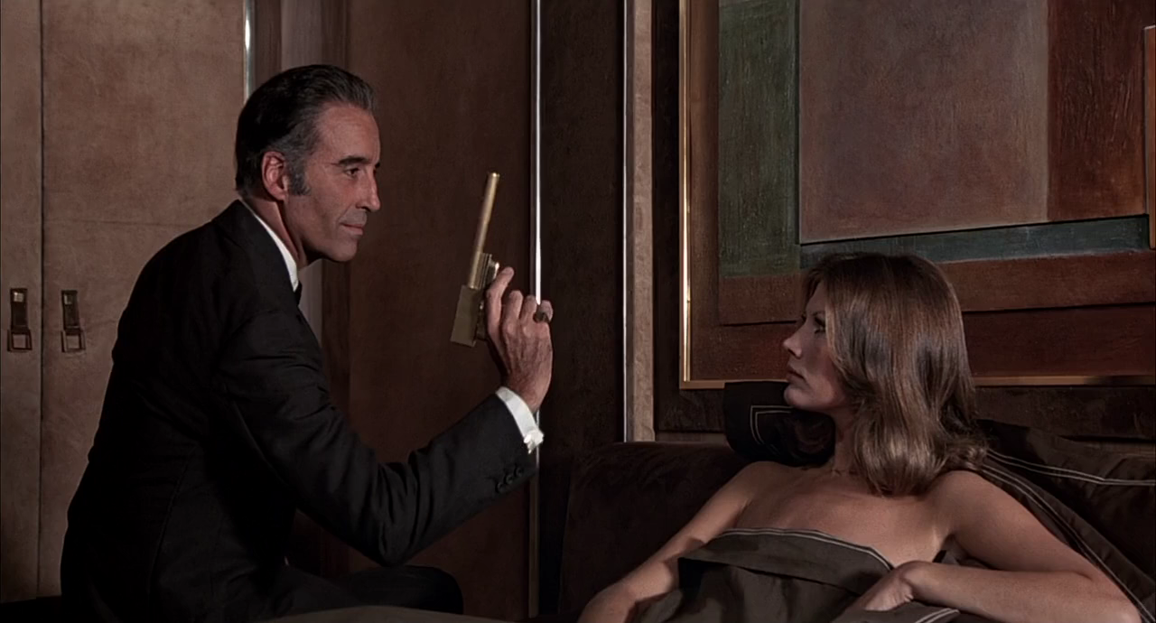 The Man with the Golden Gun (1974) BD-Rip
