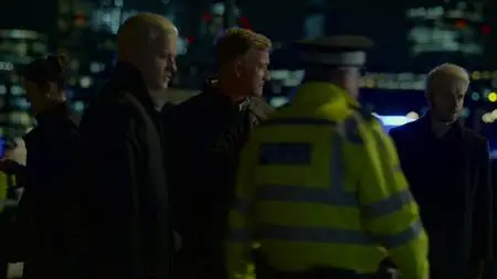 The Rook S01E01