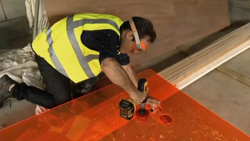 BBC - The House that £100k Built: Series 2 (2015)