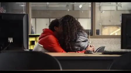 Trinkets S02E04
