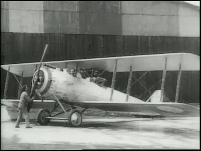 Flying Coffins - The First World War in the Air part1