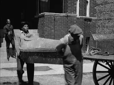 Mercy, the Mummy Mumbled (1918)