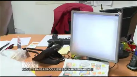 En quête d'actualité: Enquête dans les coulisses d'un hypermarché (2013)