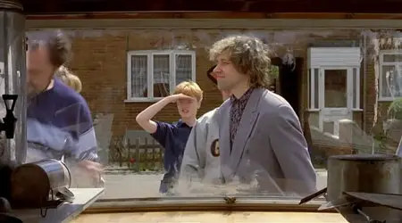 Life Is Sweet - by Mike Leigh (1990)