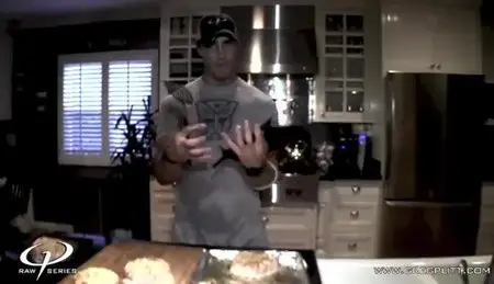 Greg Plitt - September 2013