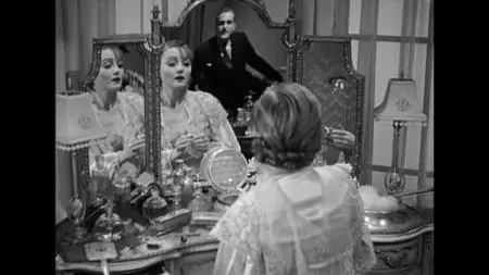 The Kiss Before the Mirror (1933)