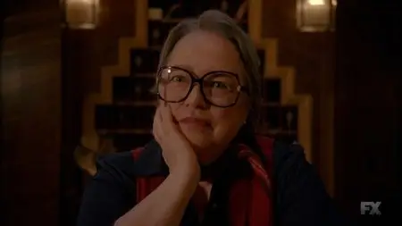 American Horror Story S05E01 (2015)