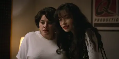 Selena: The Series S01E17