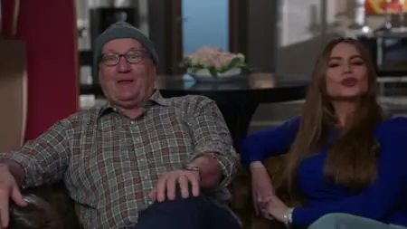 Modern Family S10E22