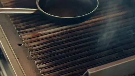 Queen Sono S01E01