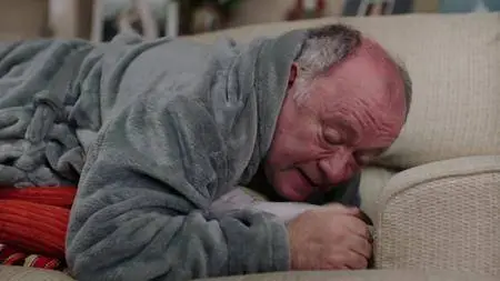 Two Doors Down S03E02