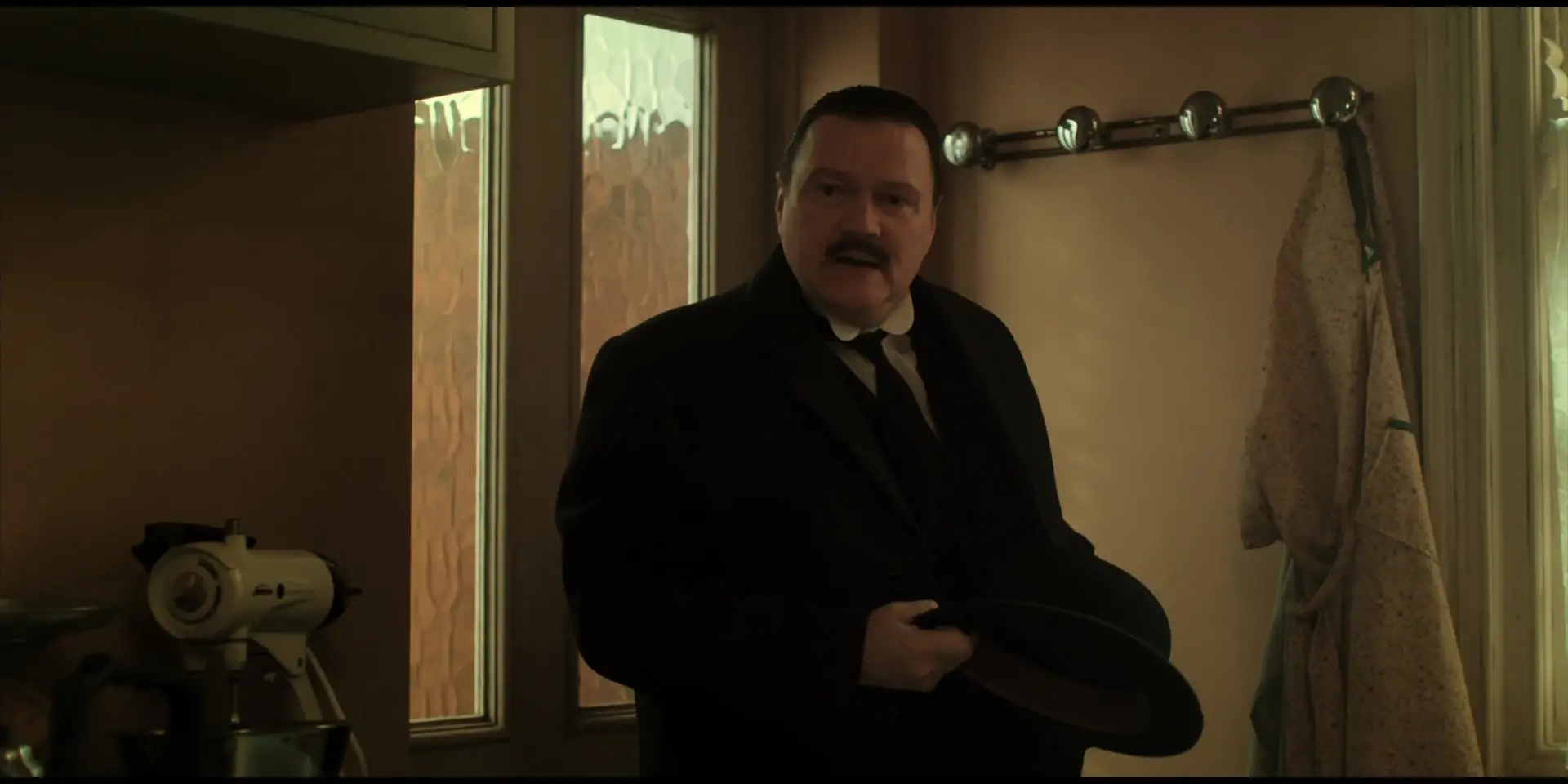 Pennyworth S01E05