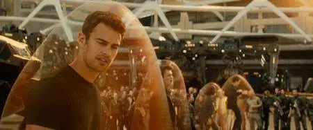 Allegiant (2016)