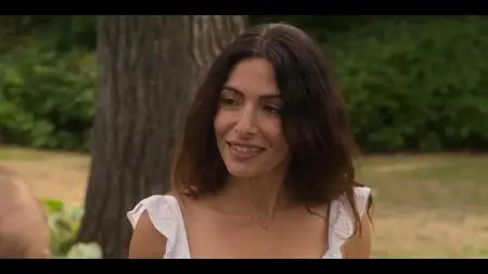Sex/Life S01E01