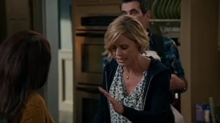 Modern Family S11E01