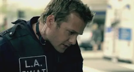 S.W.A.T.: Firefight (2011)