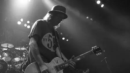 Motörhead: The World Is Ours - Vol.1, Everything Further Than Everyplace Else (2011)